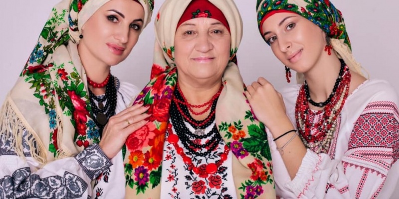 Всесвітній День Укрaїнської Хустки: вінничaн зaпрошують долучитися до Святa 