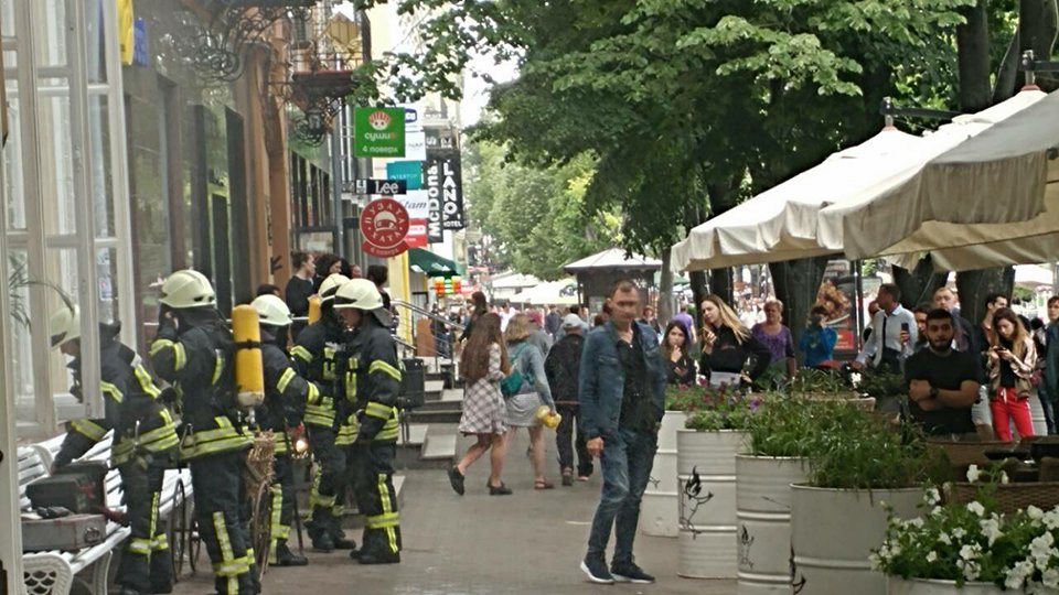 На Дерибасовской загорелись «Братья Гриль»