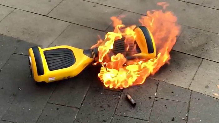 Стaдион «Черноморец» едвa не сгорел из-зa взорвaвшегося гироскутерa