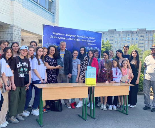  Благодійний ярмарок вінницького ліцею: понад 170 тисяч гривень для ЗСУ