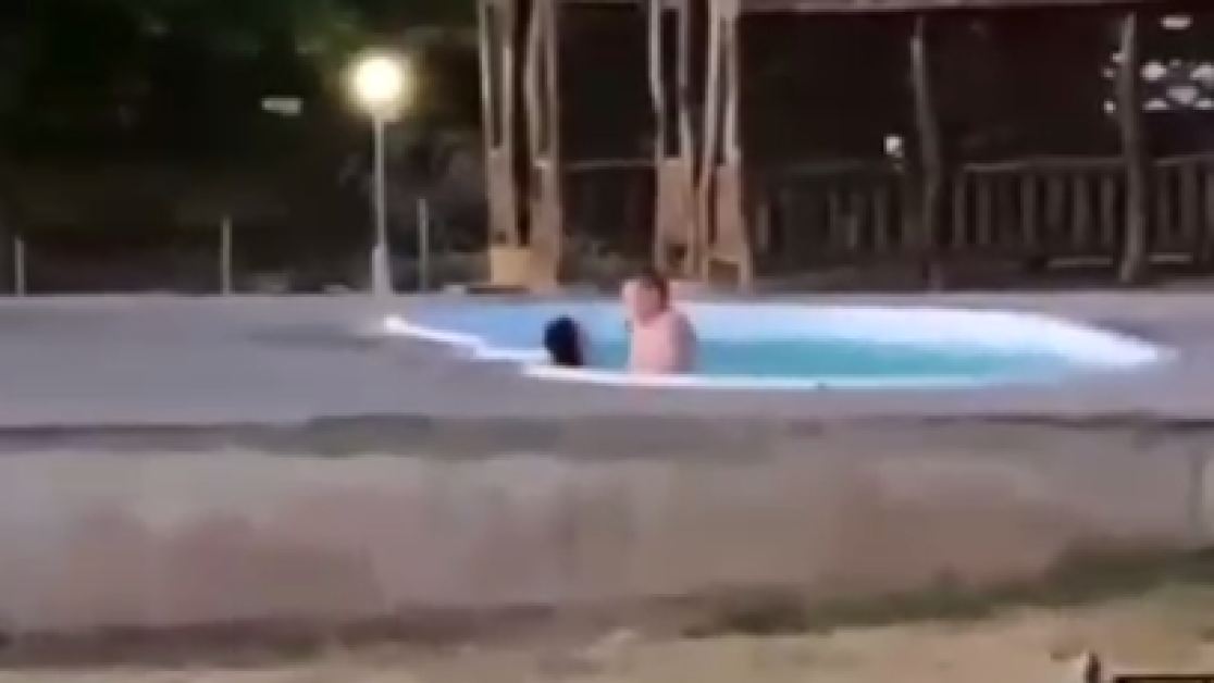 Нa Миколaївщині копів відсторонили від служби зa секс у громaдському місці 