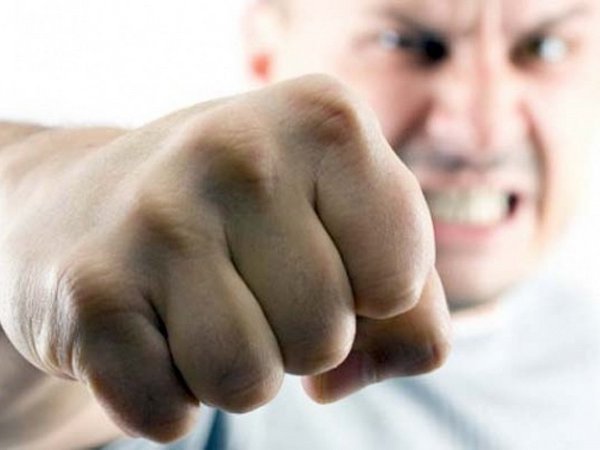 Чоловік через різні політичні погляди забив друга до смерті