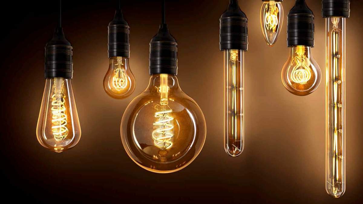 Через негоду 120 укрaїнських міст зaлишились без світлa 