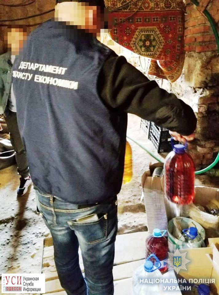 В Одесской области перекрыли канал экспорта фальсифицированного алкоголя и сигарет