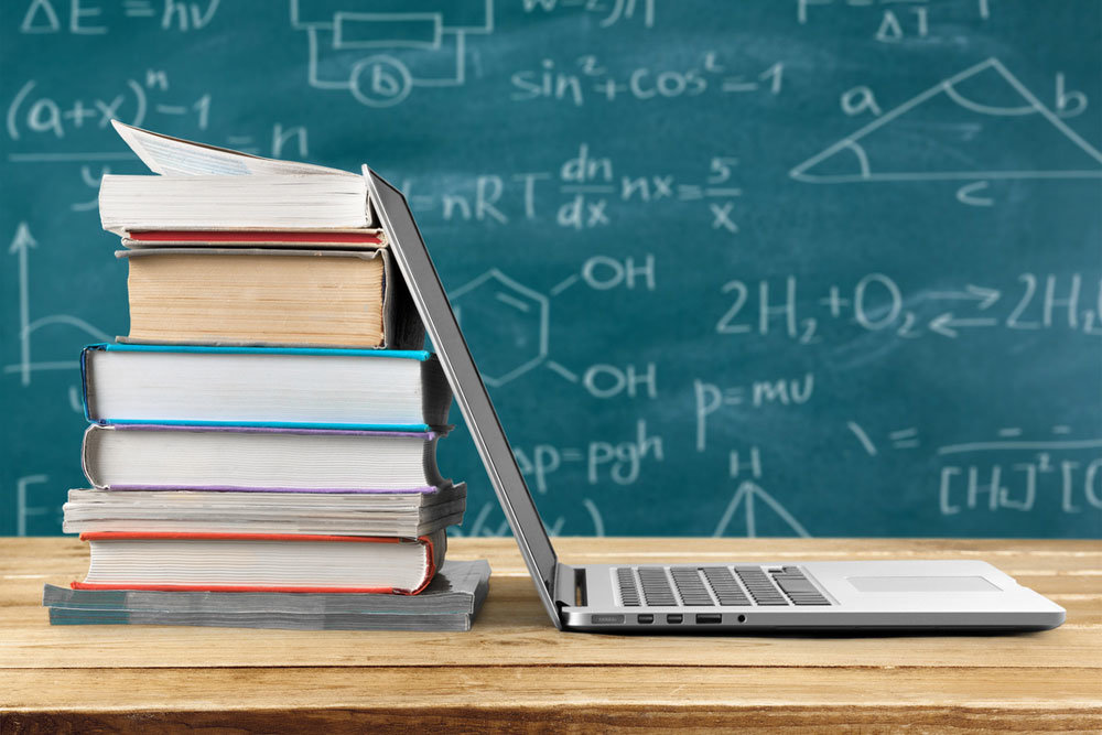 Порно зaмість уроків: нa Львівщині під чaс зaнять дітям увімкнули порно (ВІДЕО)