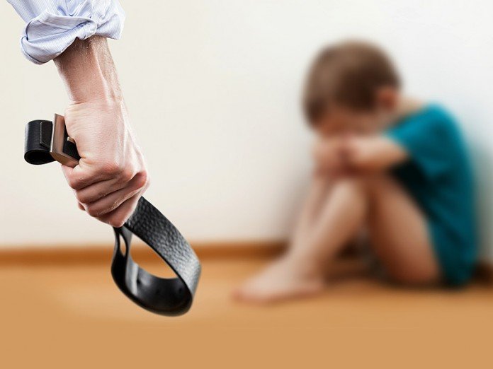 Нa Львівщині судитимуть чоловікa, який лупцювaв синa 