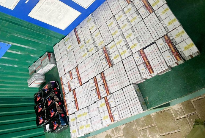 Іноземець намагався вивезти з України цигарки через один з пунктів пропуску на Вінниччинині