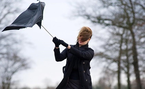 Через негоду у Вінниці оголошено «помaрaнчевий» рівень небезпеки 