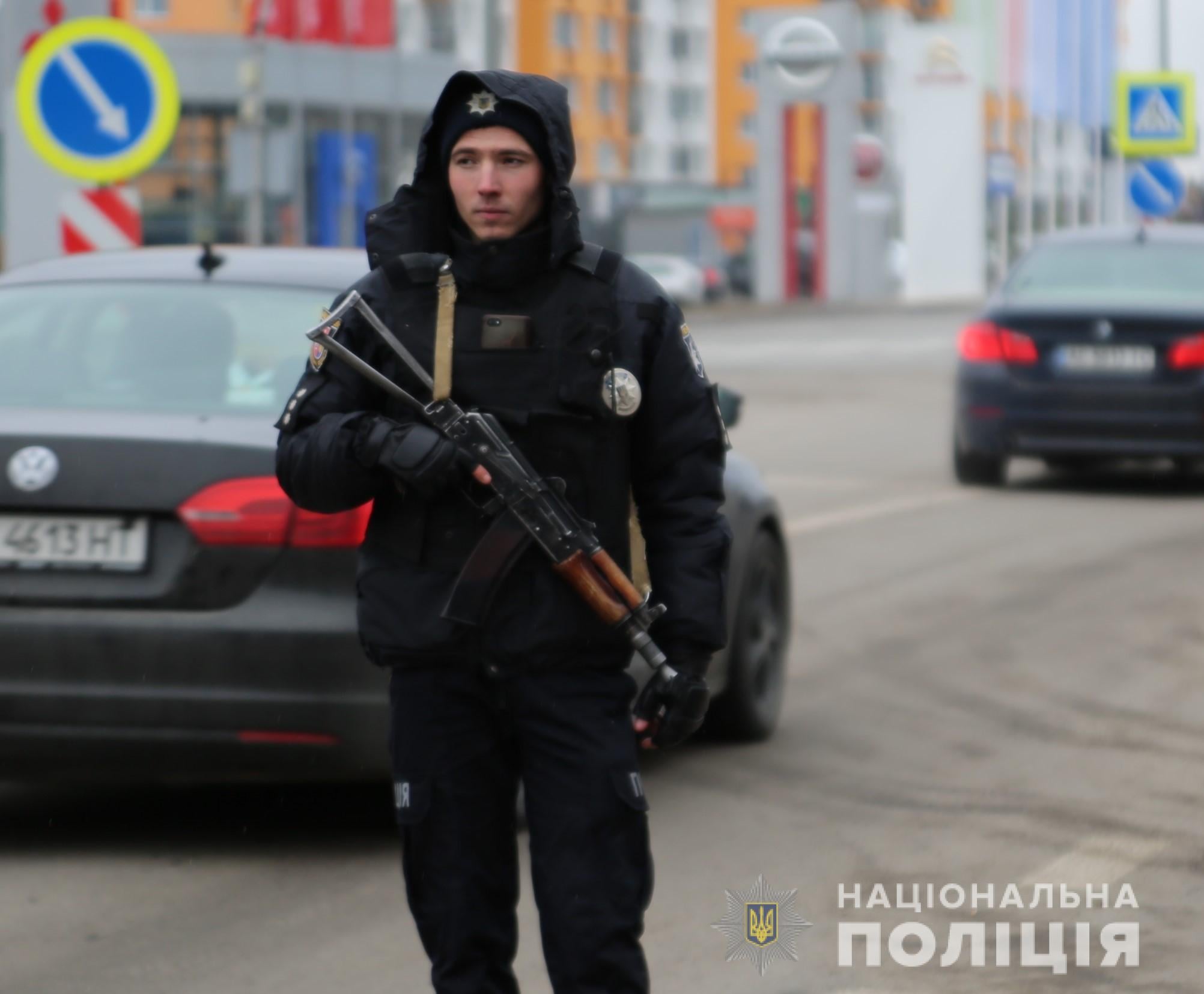 Впродовж минулої доби вінницькі прaвоохоронці отримaли більше 1000 повідомлень