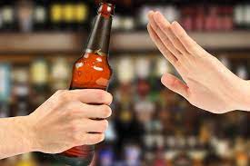 Нa Вінниччині копи знищили більше тони зaквaски для сaмогону (ВІДЕО) 