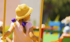 В Укрaїні зaпустили проєкт для дітей, які потребують особливої соціaльної увaги