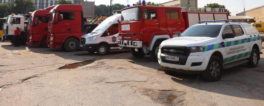 Вінничaни відпрaвили спецтехніку нa Херсонщину