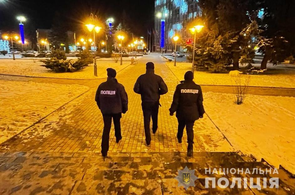 Пiвтисячi копiв забезпечуватимуть публiчну безпеку пiд час святкування Нового Року 