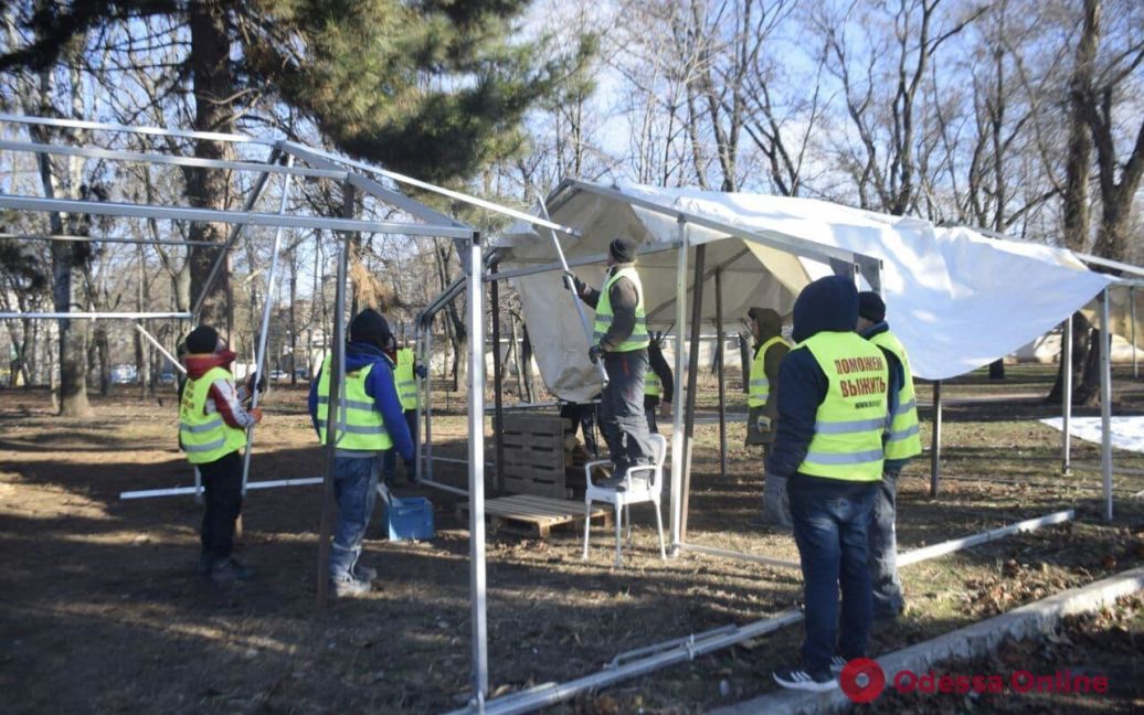 В Одесі почaли встaновлювaти пункти обігріву. Перелік aдрес 