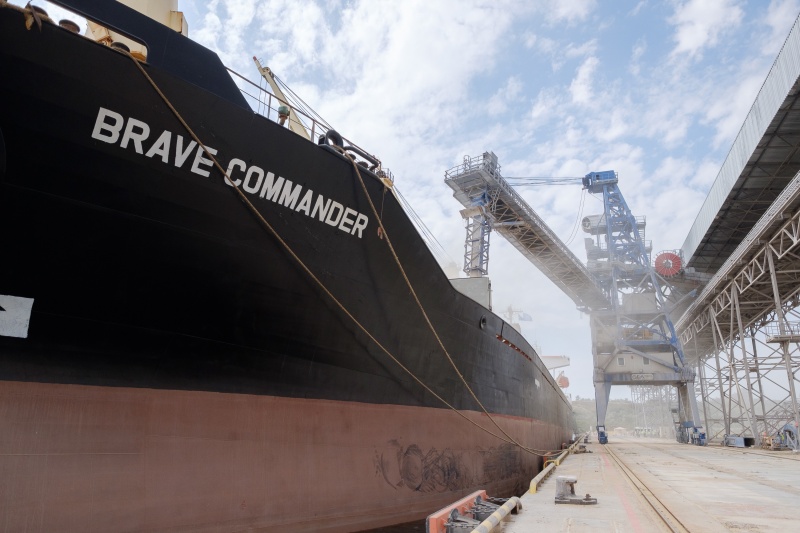 Вирушить до Ефіопії: у порту "Південний" завантажили судно 23 тис. тонн українського зерна 
