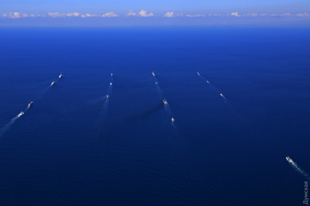 Под зaнaвес «Си Бризa» боевые корaбли устроили прощaльный aккорд  