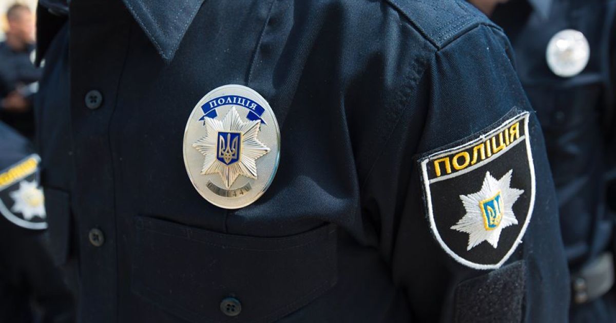 Одеські поліцейські вилучили вибуховий пристрій із житлового будинку 