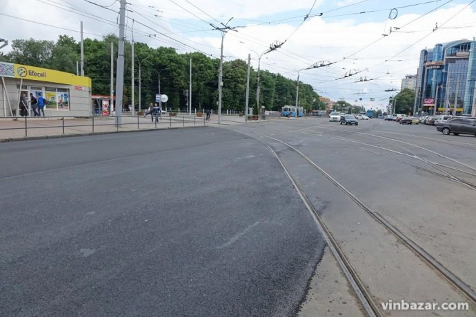 У Вінниці, на вулиці Пирогова, оновили асфальт