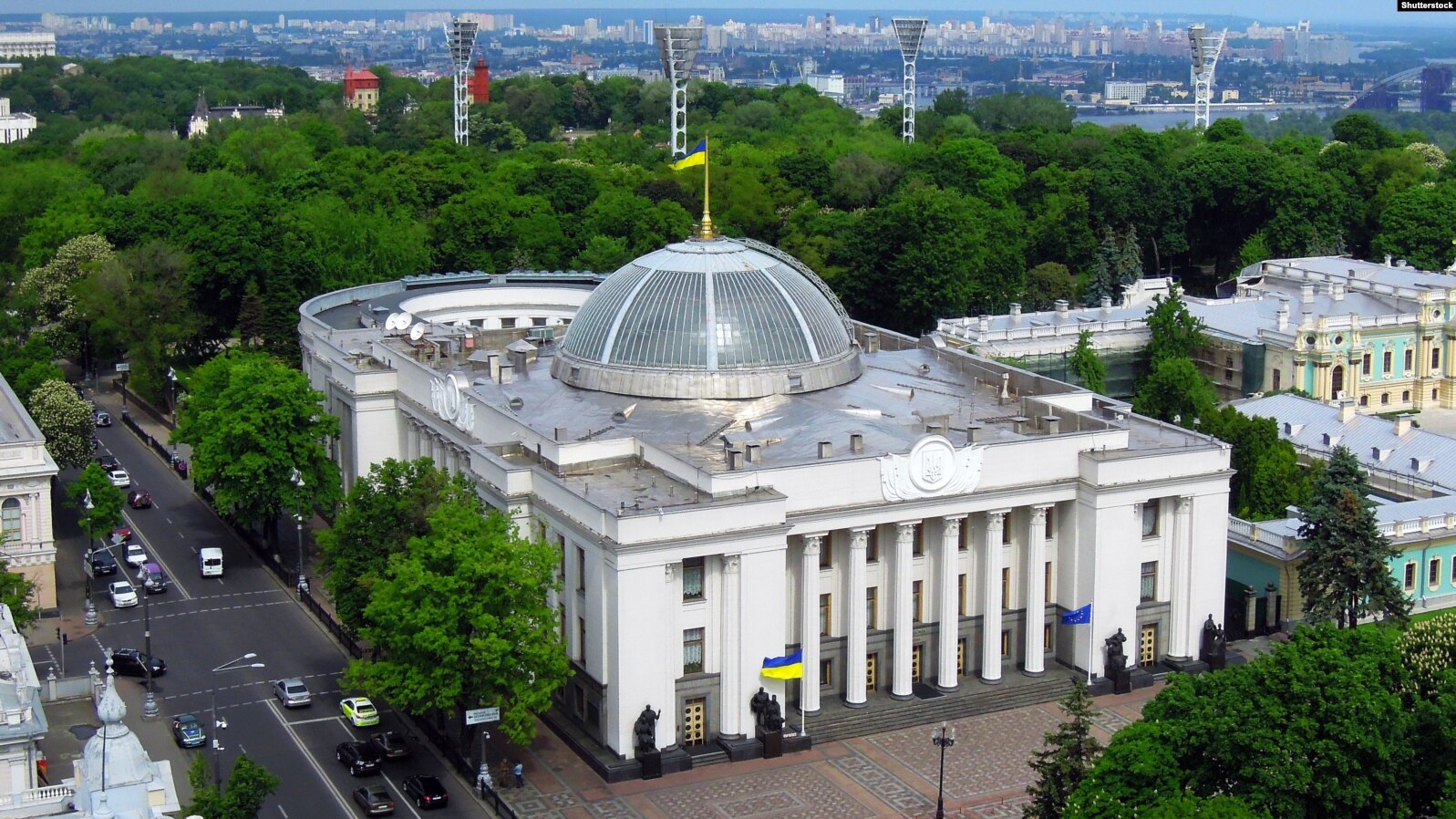 Карантинні обмеження у Раді: наступного тижня будуть голосувати за пропуск у парламент з COVID-сертифікатами