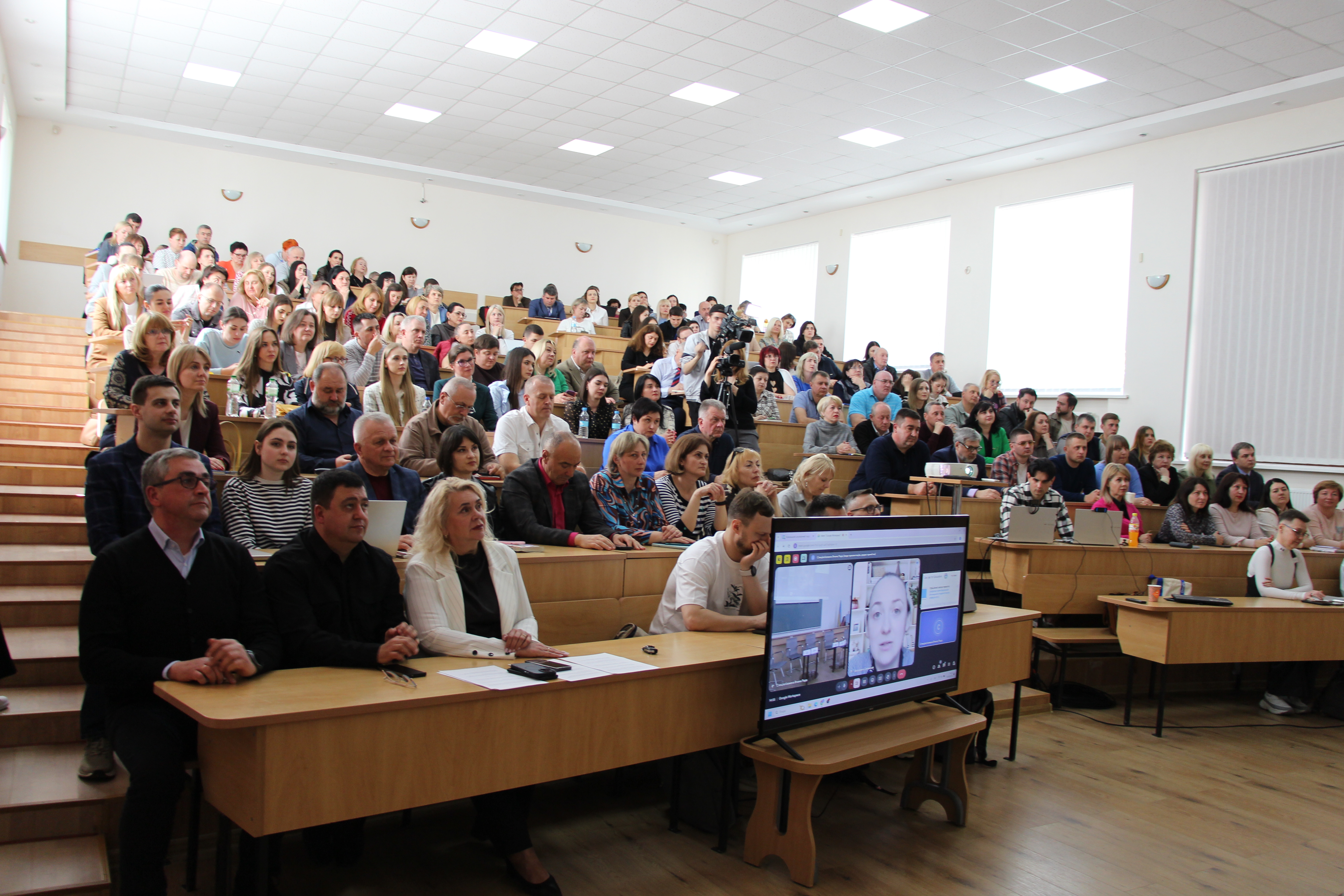 Цифрова еволюція освіти: у ВДПУ стартував проєкт із впровадження сучасних технологій за підтримки Google
