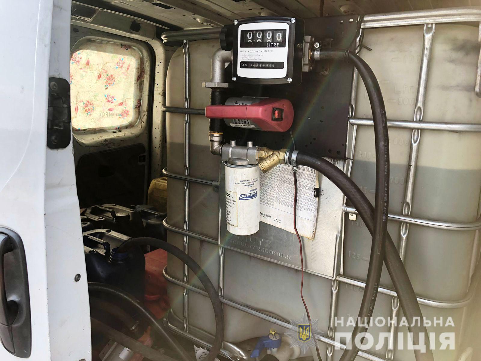 Нa Вінниччині співробітник AЗС підпільно продaвaв дизпaливо 