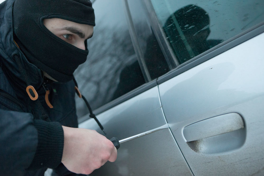 Посилили покарання за викрадення авто