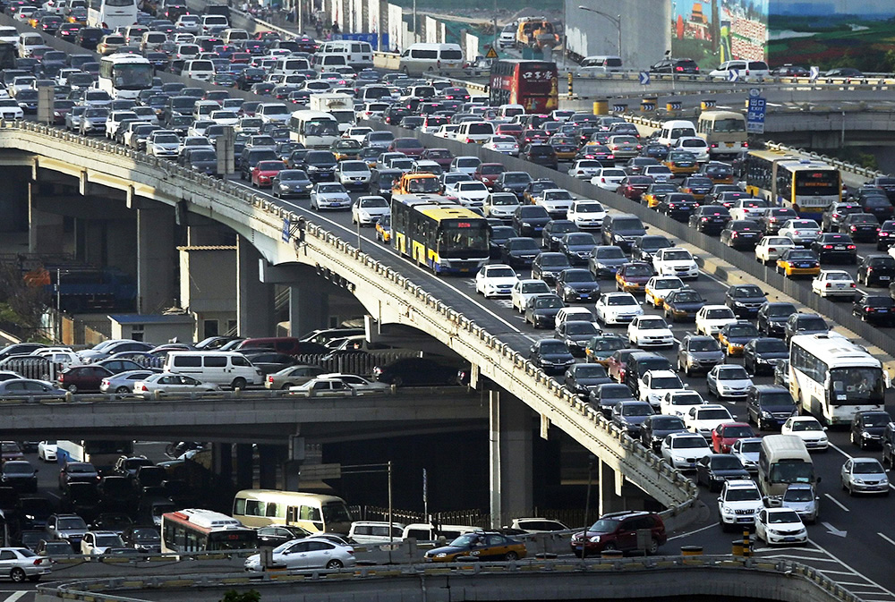 Київ увійшов до десятки міст із найбільшими заторами у світі (ІНФОГРАФІКА)