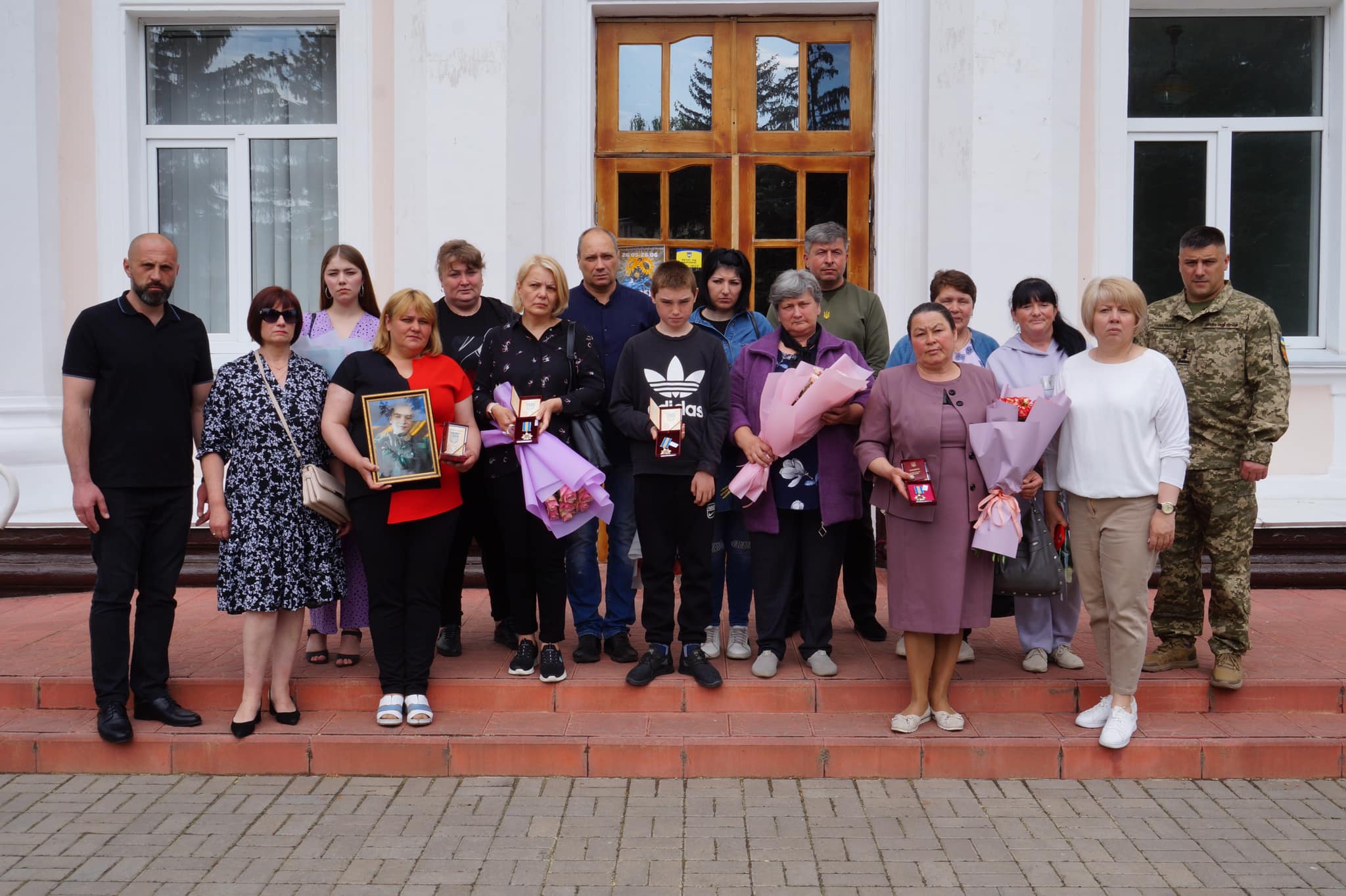 Родинам загиблих захисників на Вінниччині вручено ордени «За мужність» ІІІ ступеня