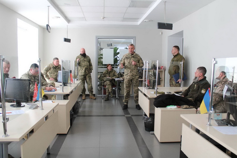 У Вінниці відкриваються три рекрутингові центри для консультацій добровольців: деталі та контакти