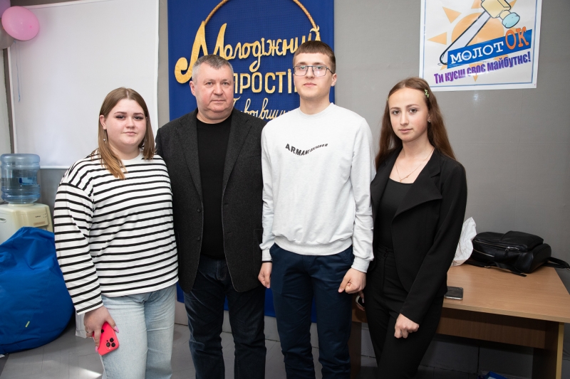 Вінницький «Квадрат» відкрив «філію» у Тиврові