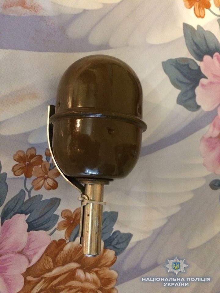 У раніше судимих жителів Київщини поліцейські вилучили гранати