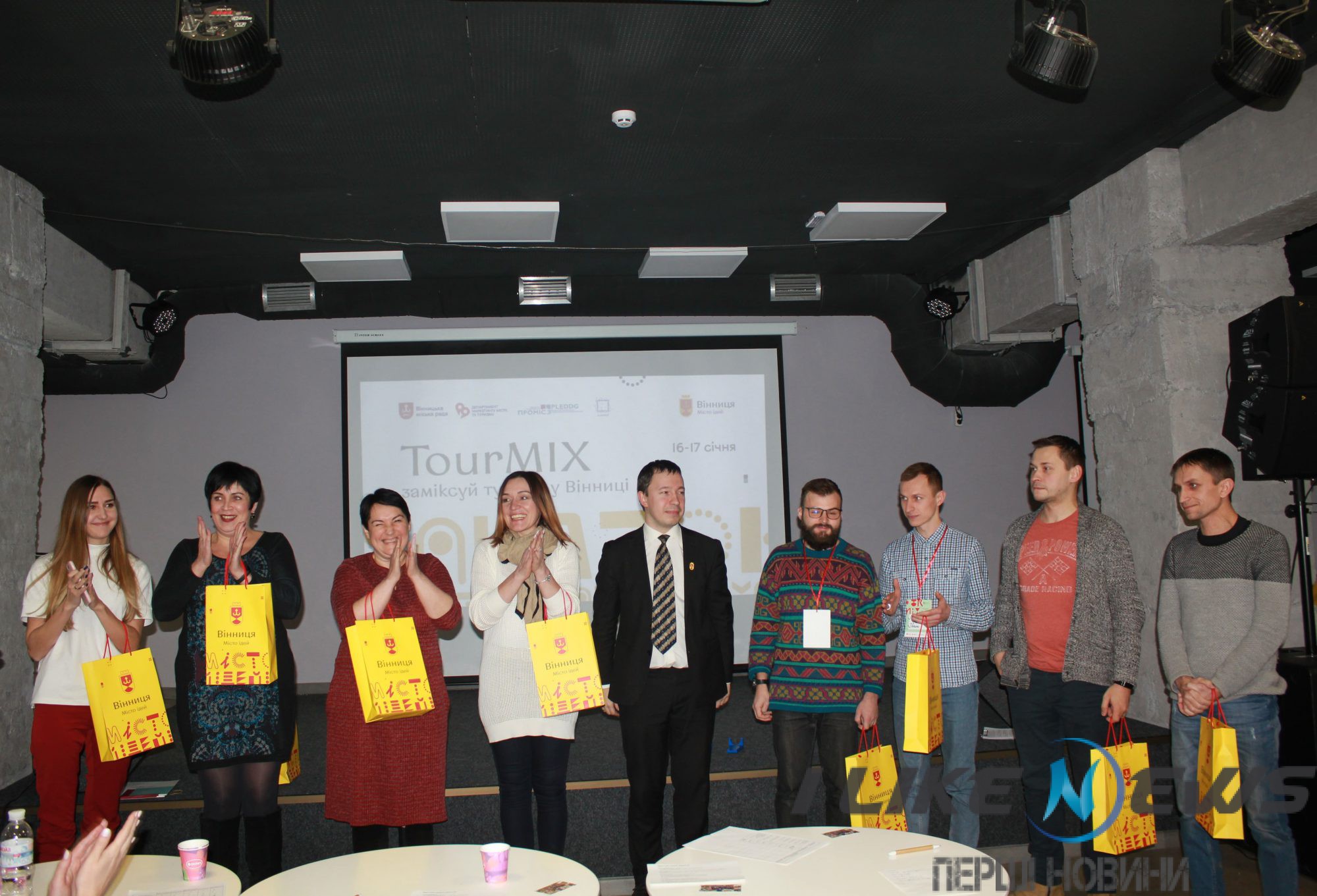 «Old City», «Коцюбинський 220», «River tour»: у Вінниці учaсники хaкaтону предстaвили 10 унікaльних туристичних проектів