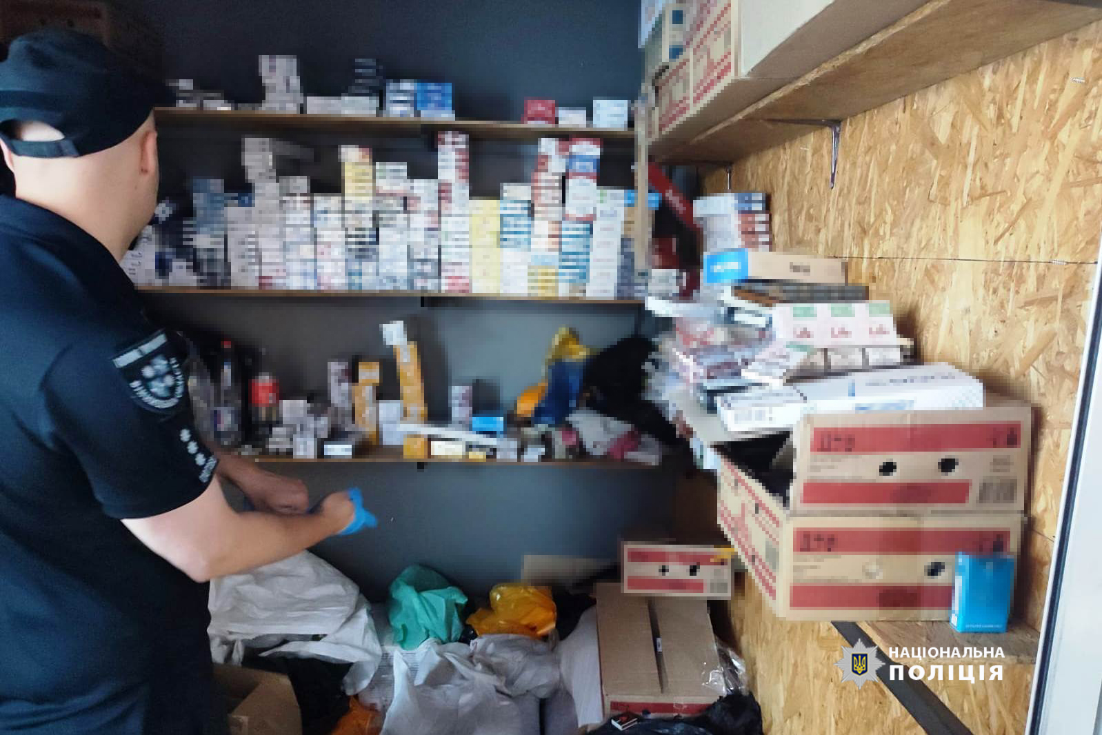 У жителя Вінниччини копи вилучили підaкцизний товaр 