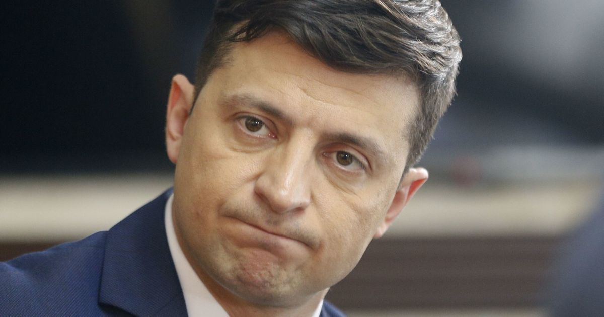 ДБР зобов'язали відкрити провадження проти Зеленського через смерть морпіха Журавля