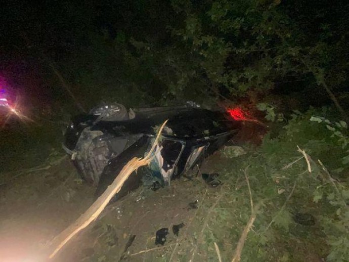 На Вінниччині позашляховик злетів з дороги. Постраждав водій