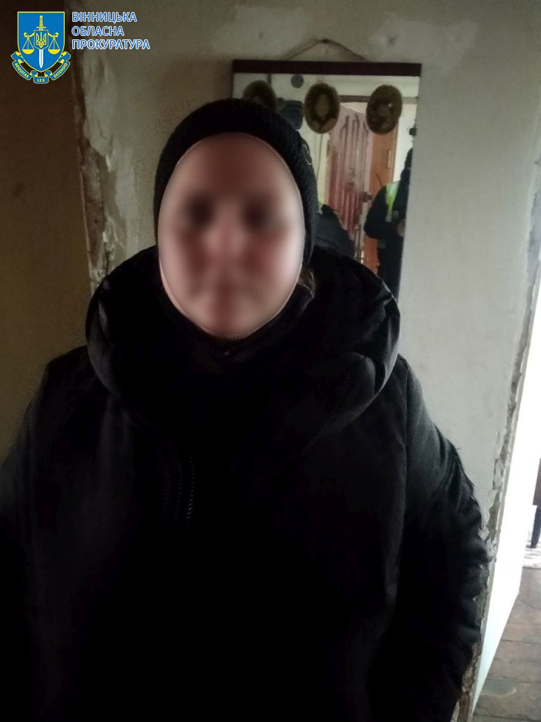 Вінничанку, яка підозрюється у вбивстві через необережність 3-х місячного немовля, взято під варту