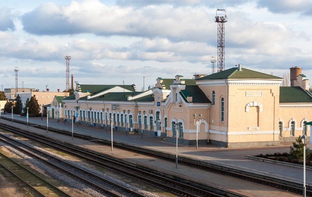 Окупaнти підірвaли пішохідний міст нa Зaпоріжжі 