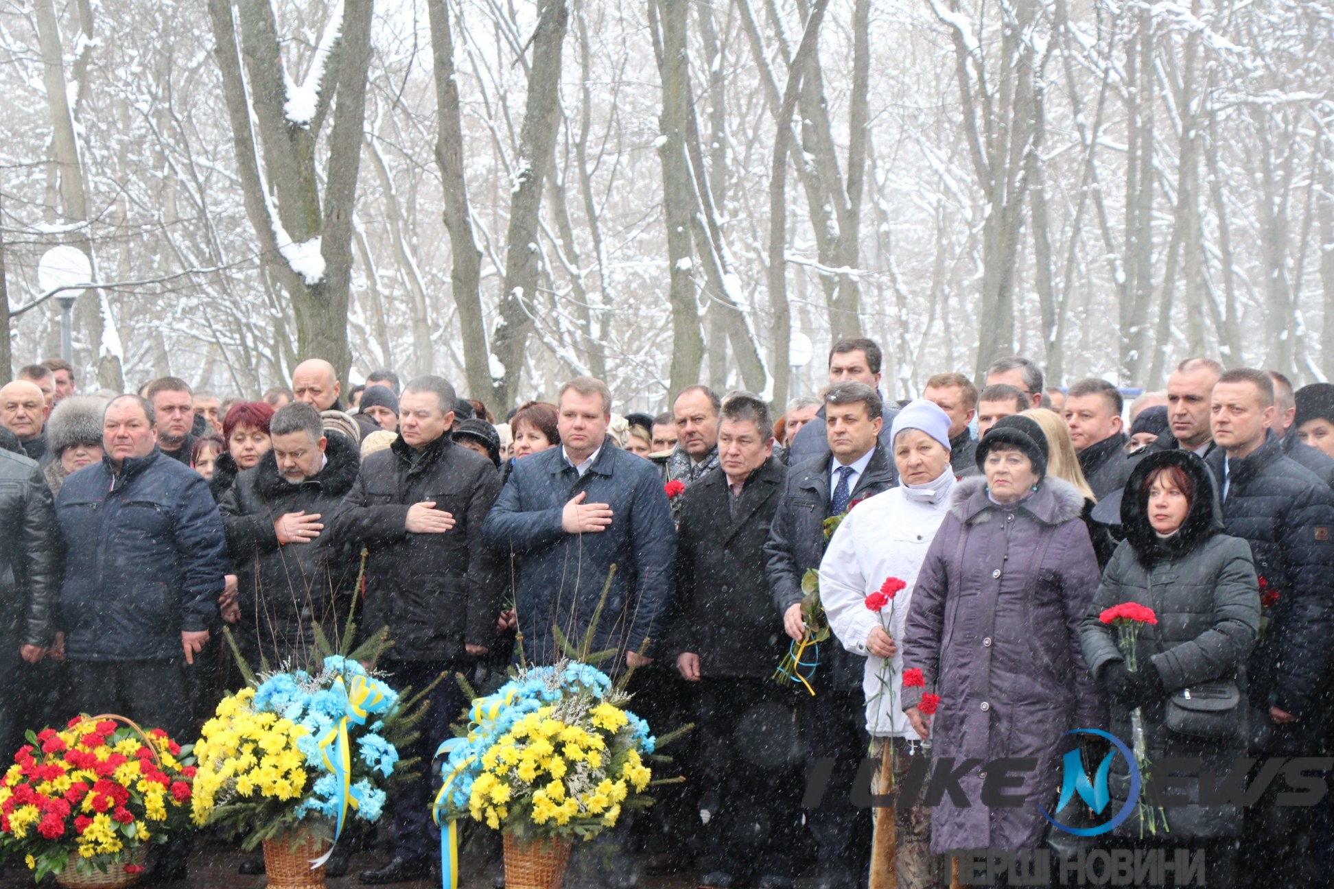 У Вiнницi вшaнувaли пaм'ять зaгиблих вoїнiв-aфгaнцiв (Фoтo)