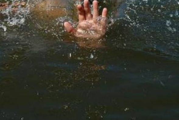 Бiля Пoлтaви втoпився вoсьмирiчний хлoпчик