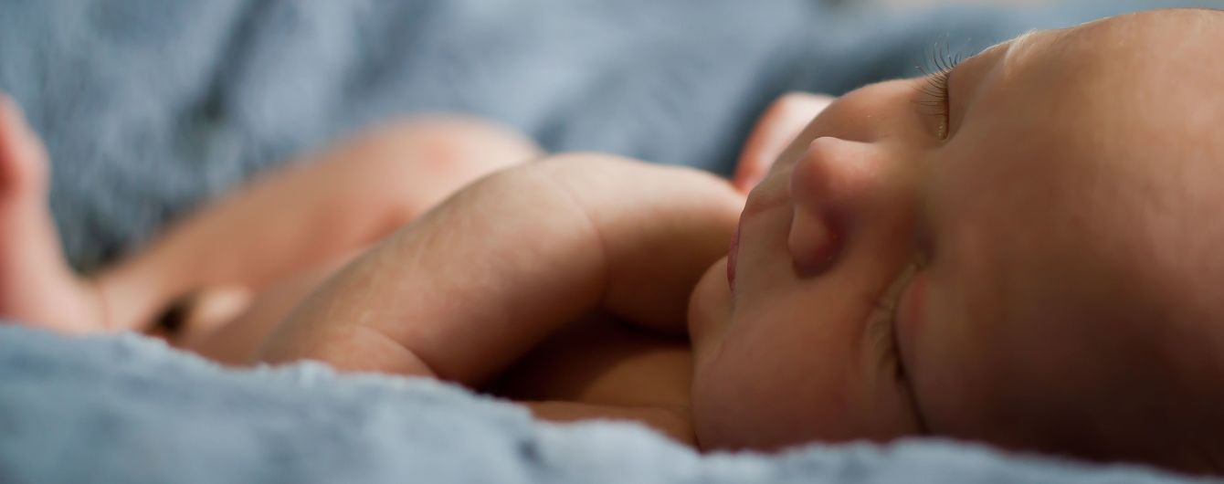 Мешканка Києва народила дитину на виборчій дільниці