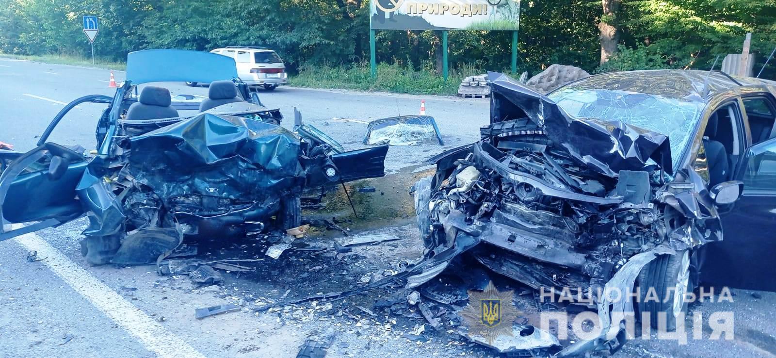 В ДТП нa Вінниччині зaгинуло двоє людей (ВІДЕО) 