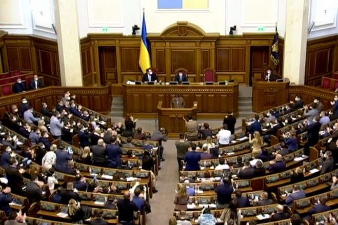 325 голосами Парламент скасував довідки про несудимість для кандидатів на місцевих виборах 