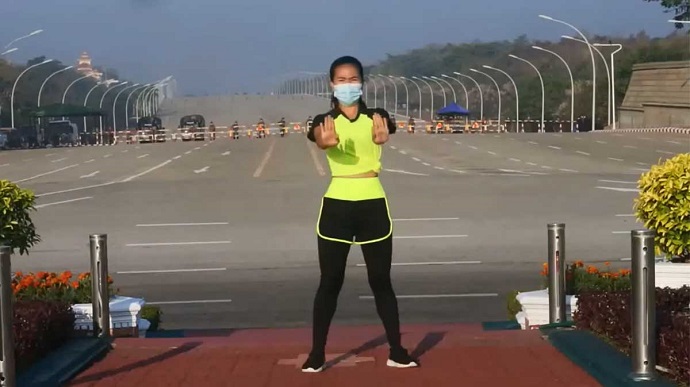 Велика сімка засудила заколот в М’янмі