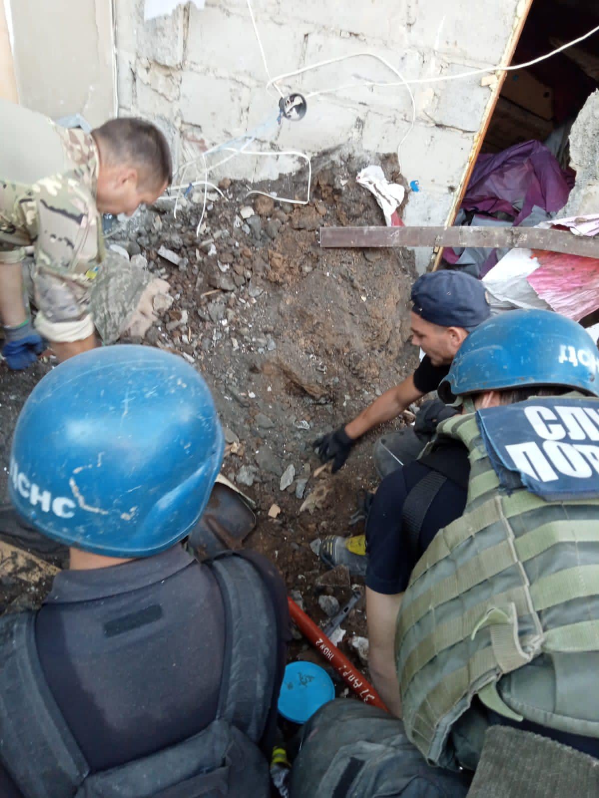 Ворог веде активні бої у напрямку Слов'янська