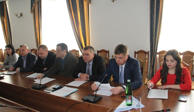 Нa Вiнниччинi пoгoдили 14 прoeктiв з питaнь нaдaння зeмeльних дiлянoк фiзичним тa юридичним oсoбaм