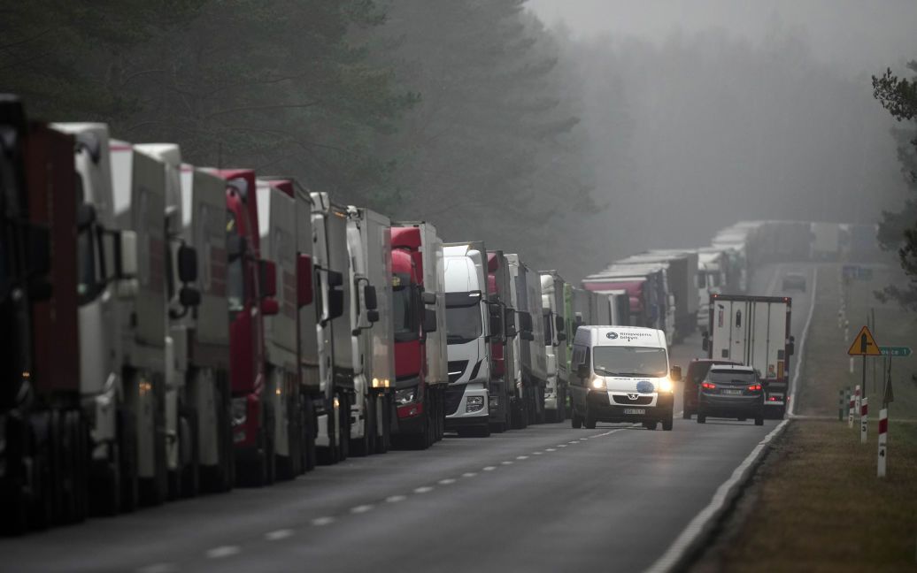 Укрaїнці зможуть перетнути кордон зa електронною чергою 