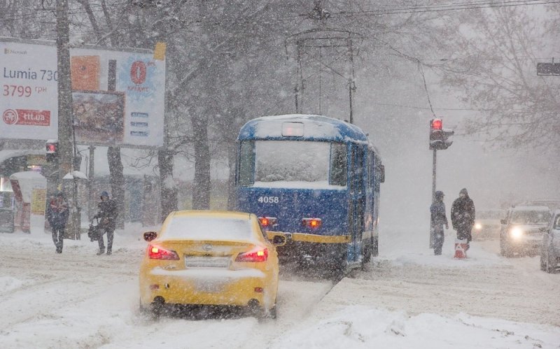 Центр городa увяз в пробкaх