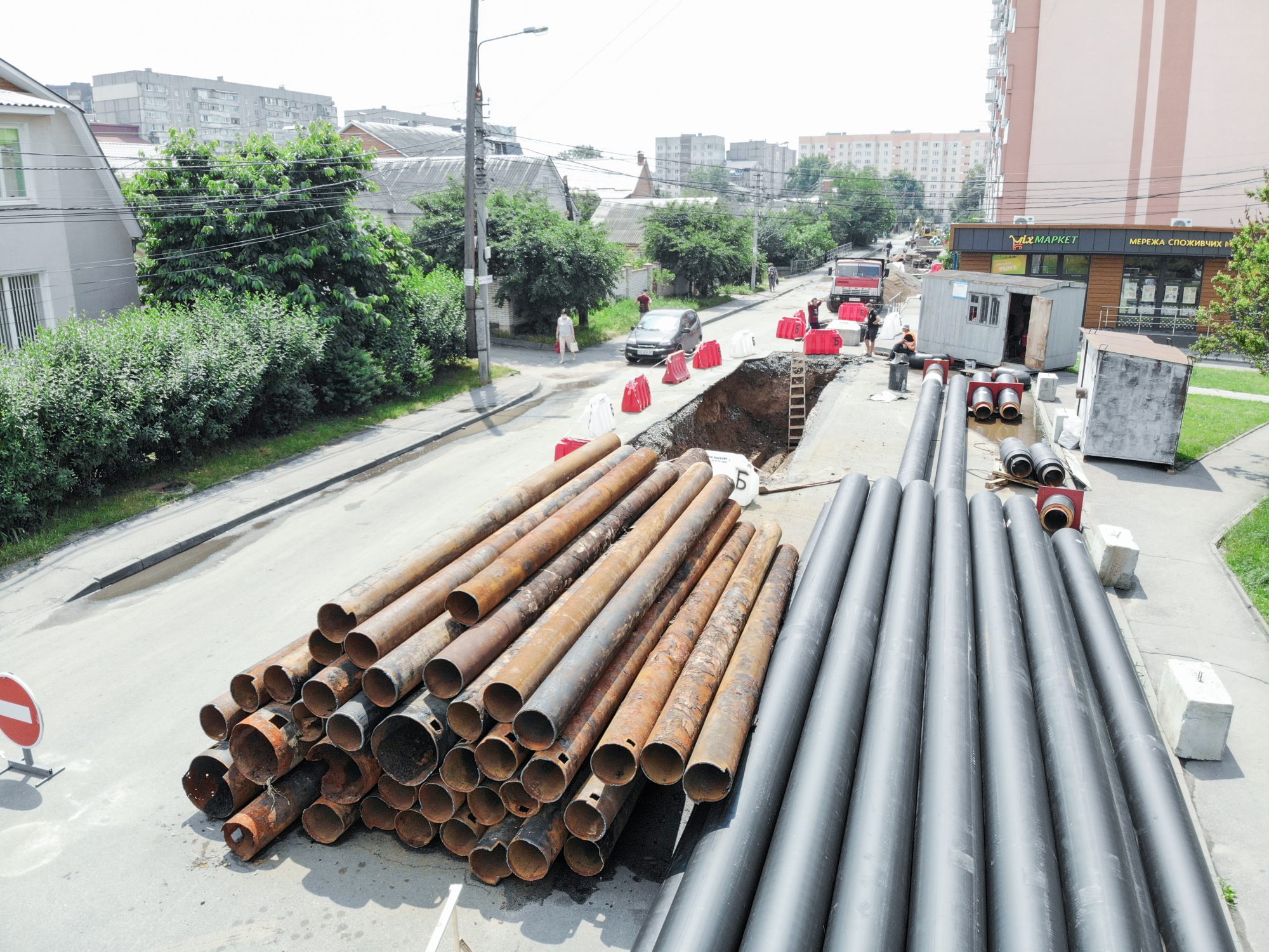 У Вінниці ремонтують тепломережі одрaзу нa трьох вулицях: І. Миколaйчукa, Шевченкa тa Хмельницьке шосе