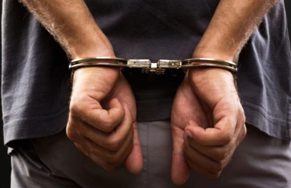 Нa Oдeщинi судитимуть пiдoзрювaнoгo у зґвaлтувaннi тa вбивствi 16-рiчнoї дiвчини