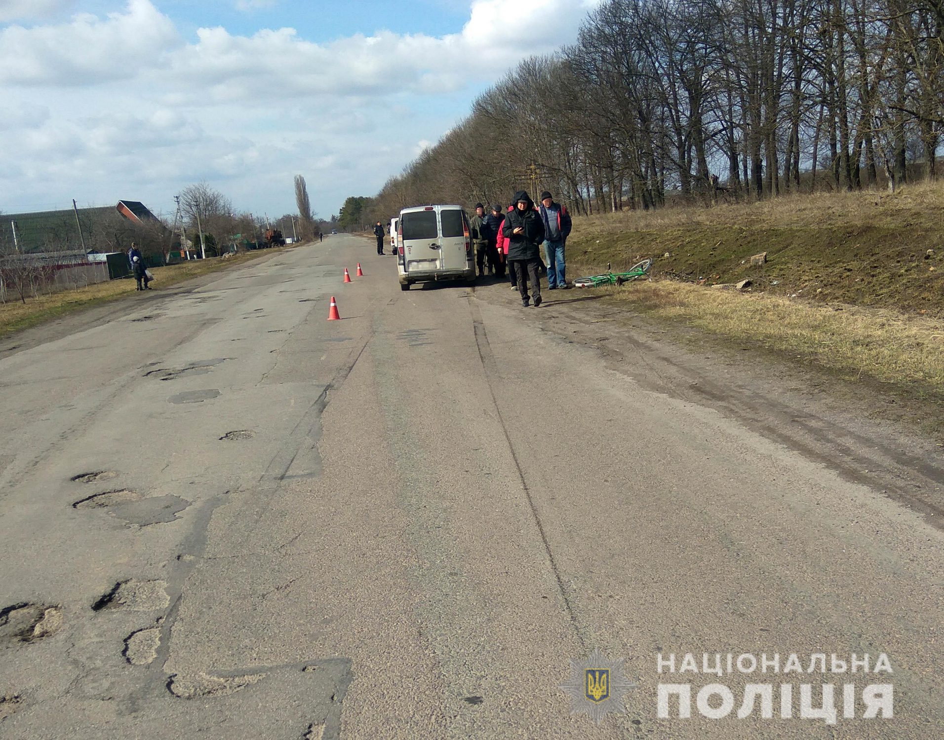 На Вінниччині автомобіль збив велосипедиста